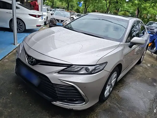 Toyota Camry 2021 2.0G Luxury Edition