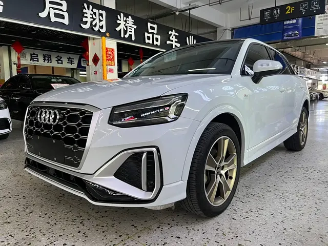 Audi Q2L 2022 35 TFSI Fashion Dynamic