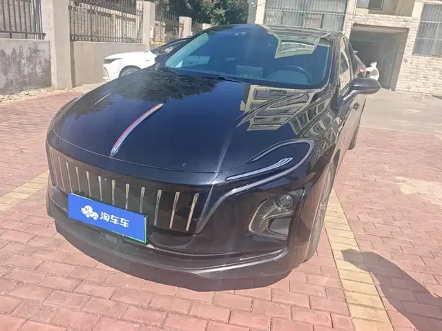 Hongqi E-QM5 2023 620km PLUS
