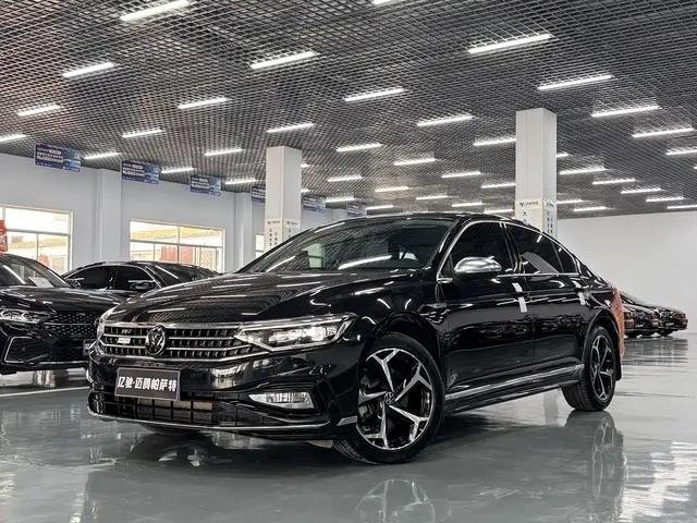Volkswagen Magotan 2024 2 Million Units Public Sharing Edition 330TSI DSG Luxury
