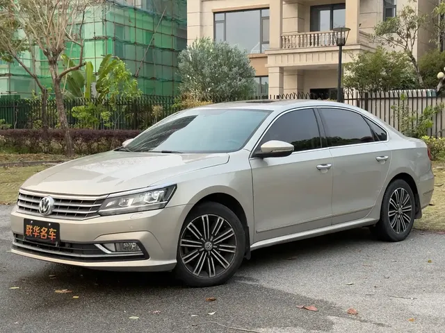 Volkswagen Passat 2017 330TSI DSG Luxury