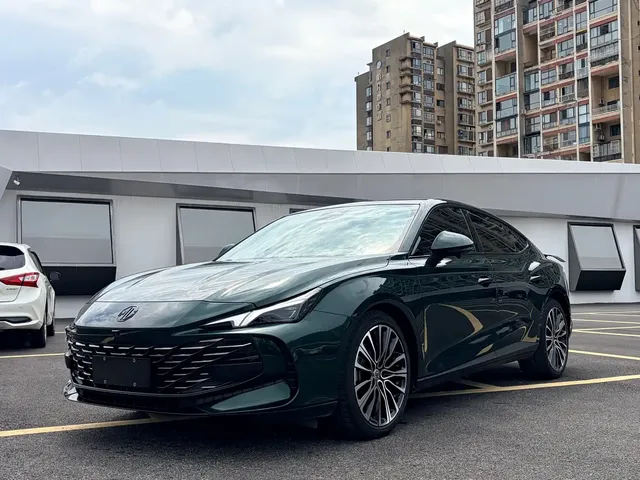 MG 7 2023 2.0T Automatic Hunting Beauty Luxury Edition