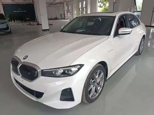 BMW i3 2024 eDrive 35 L