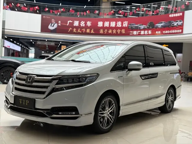Honda Elysion 2019 2.0L Hybrid Luxury Edition