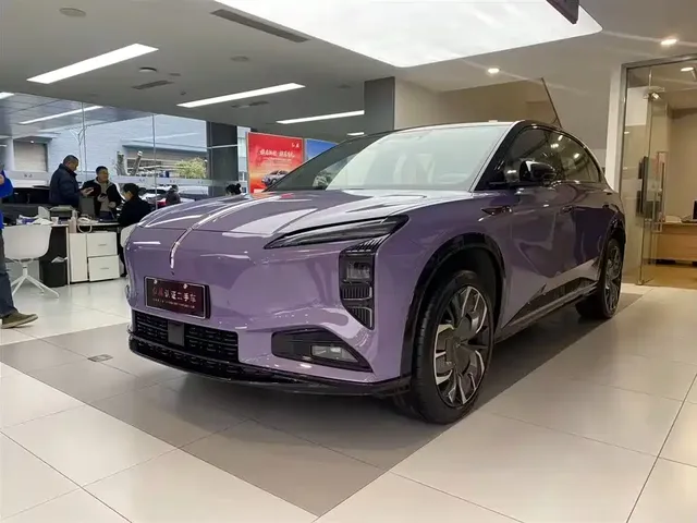 Hongqi Tian Gong 08 2025 680 Ultra AWD