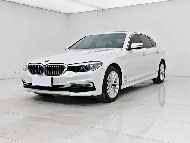 BMW 5 Series 2019 525Li Luxury Package