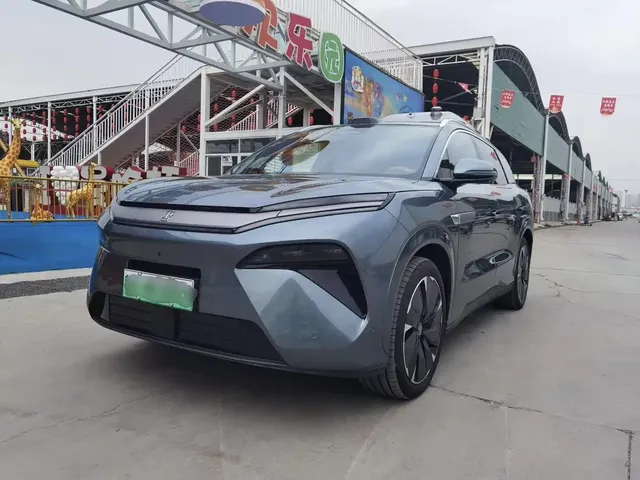 BYD Tang L 2025 DM 175KM Drone Player Edition