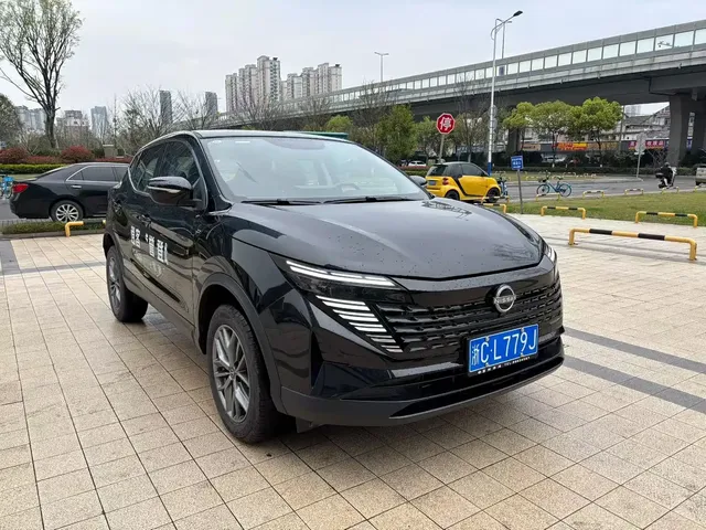 Nissan Qashqai 2025 Honor 2.0L CVT XV+ Leading Edition