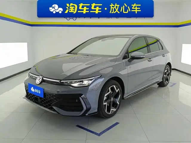 Volkswagen Golf 2025 300TSI R-Line