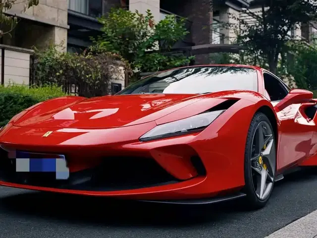 Ferrari F8 2019 Tributo 3.9T V8