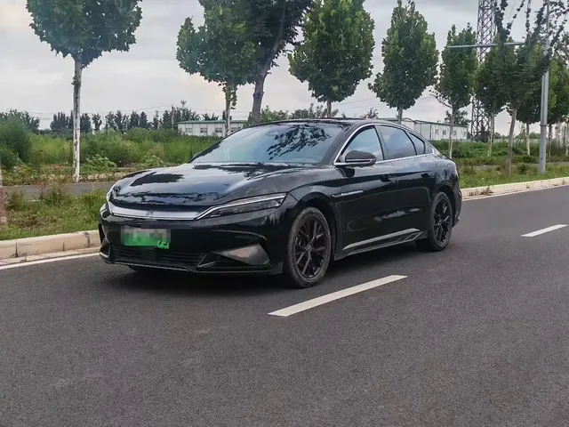 BYD Han 2025 DM-i 125KM Honor