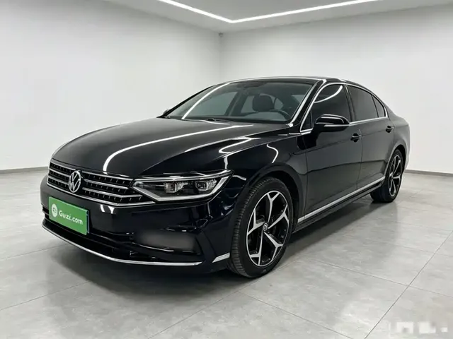 Volkswagen Magotan 2023 2 Million Units Anniversary Edition 330TSI DSG Leading Type