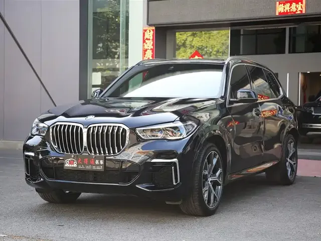 BMW X5 2022 Facelift xDrive 40Li M Sport Package