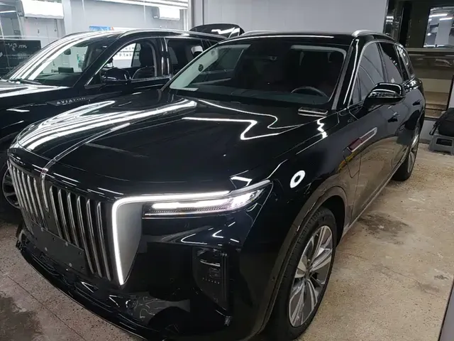 Hongqi E-HS9 2022 690km Qi Xiang Edition (6-seater)