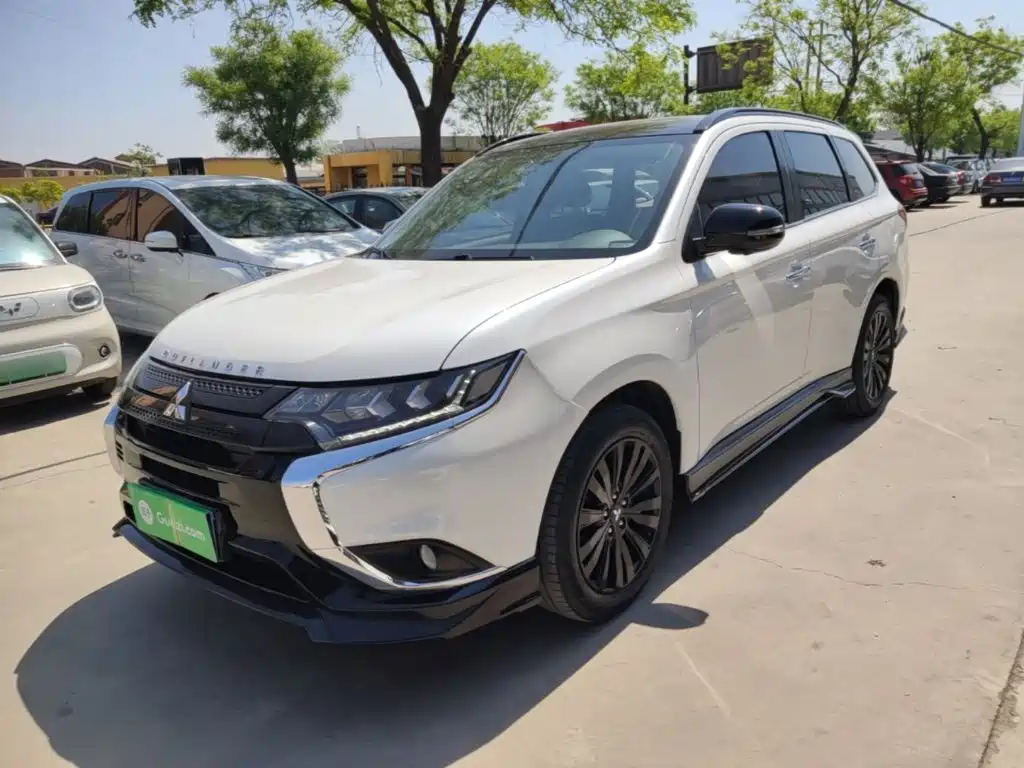 Mitsubishi Outlander 2021 2.4L 4WD Yaodong Edition 5-seater