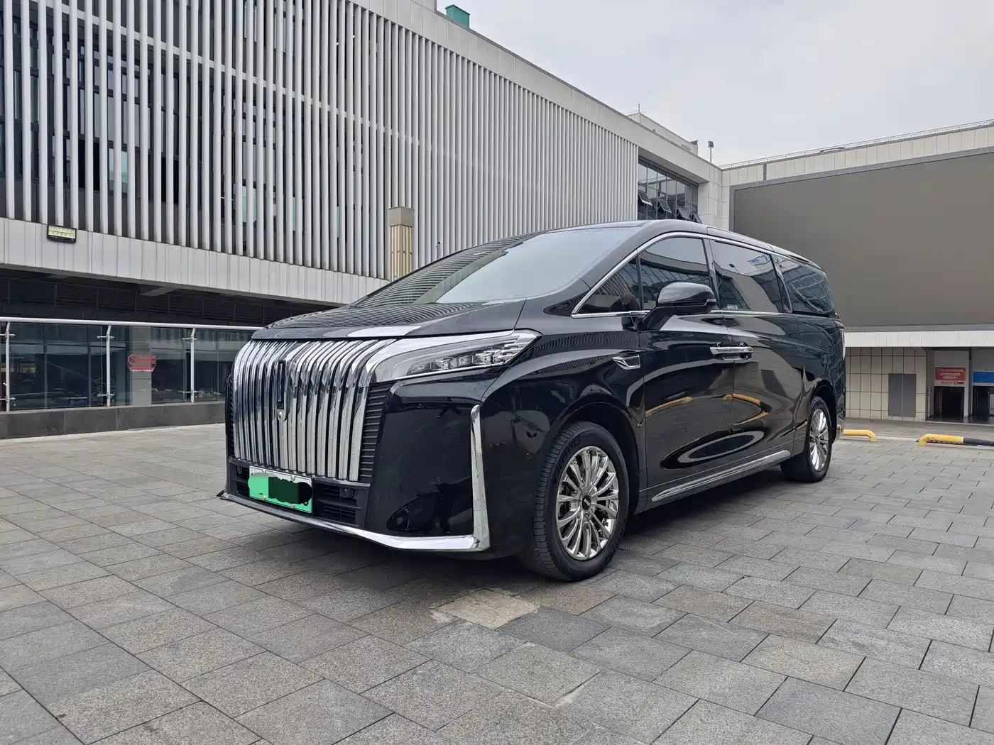 WEY Alpine 2023 AWD Executive Long Wheelbase
