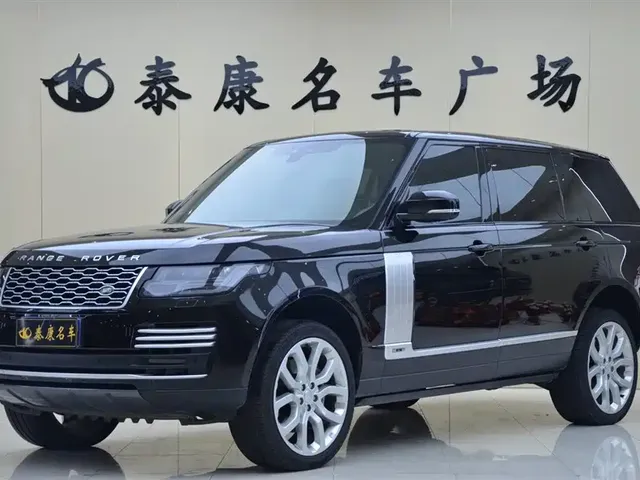 Land Rover Range Rover 2022 3.0 L6 400PS Heritage Extended Classic Edition