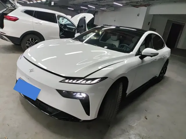 Dongfeng Yipai eπ007 2025 EREV 230Air Cruise Edition