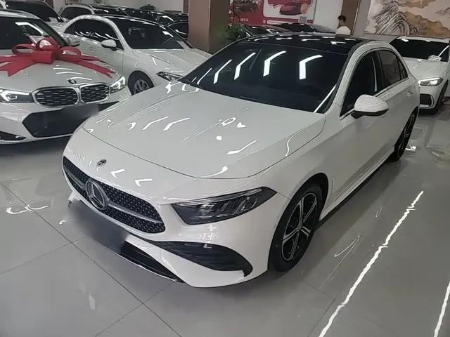 Mercedes-Benz A-Class 2024 Facelift A 200 L Fashion