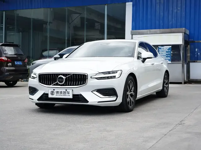 Volvo S60 2024 B4 Elegance Luxury Edition