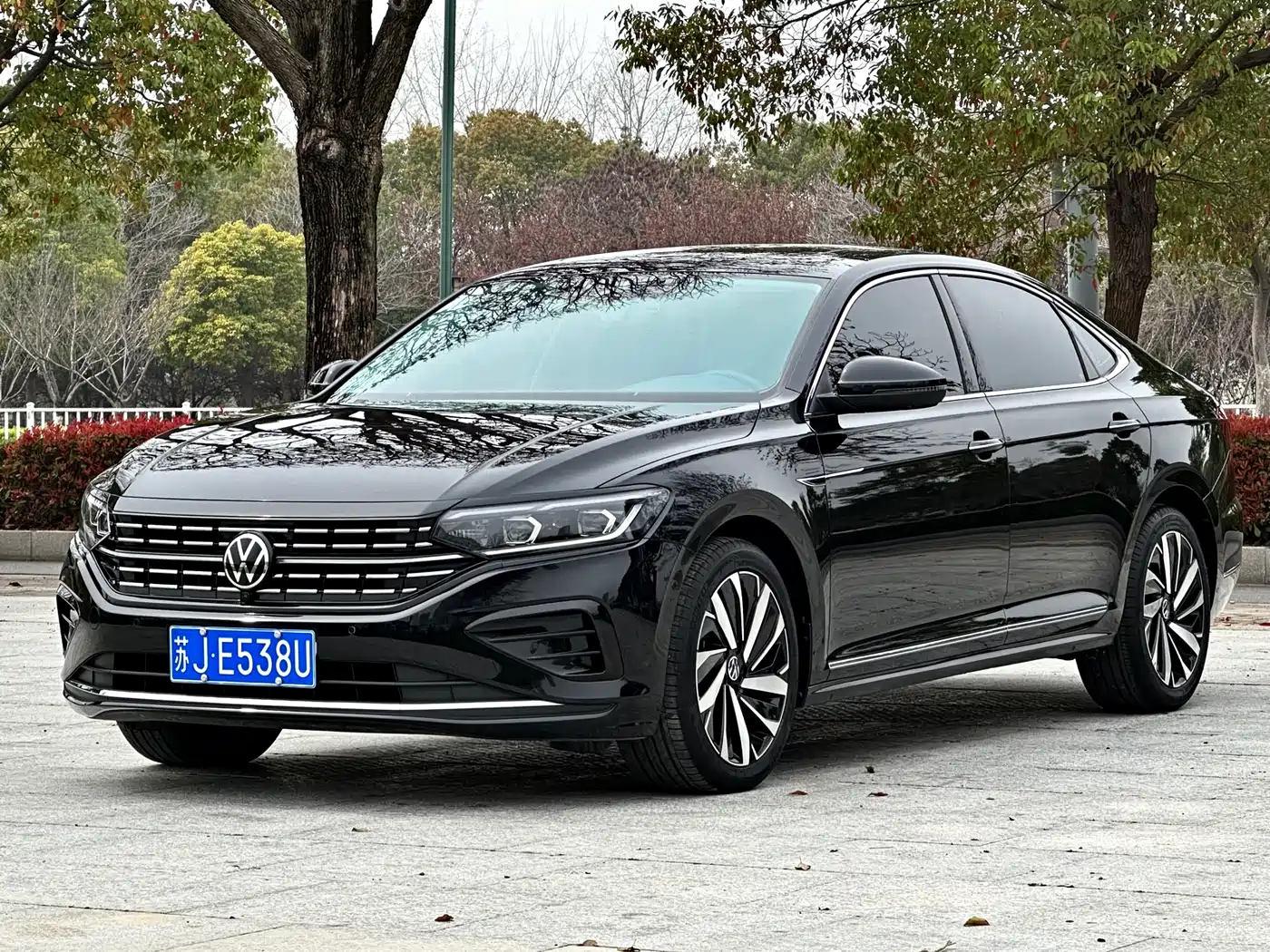 Volkswagen Passat 2024 380TSI Luxury