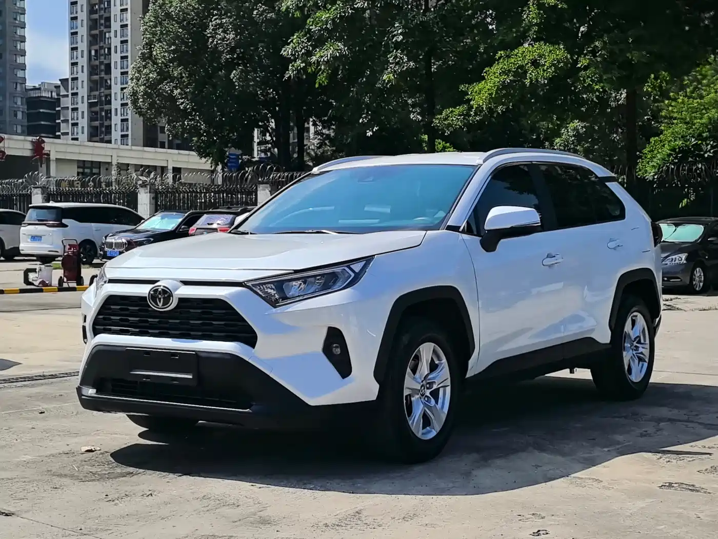 Toyota RAV4 Rongfang 2023 2.0L CVT 2WD Urban Edition
