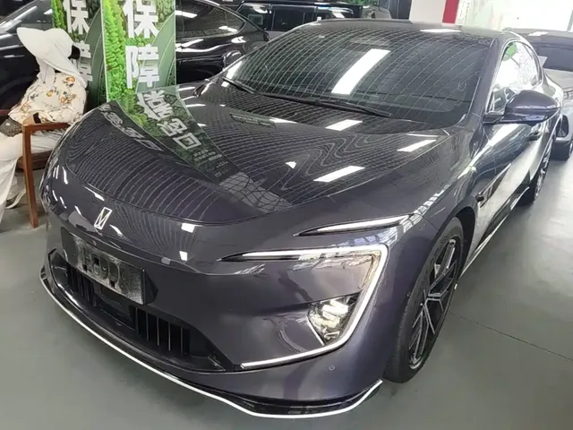 Avatr 12 2023 Model 700 Triple Laser RWD Luxury Edition