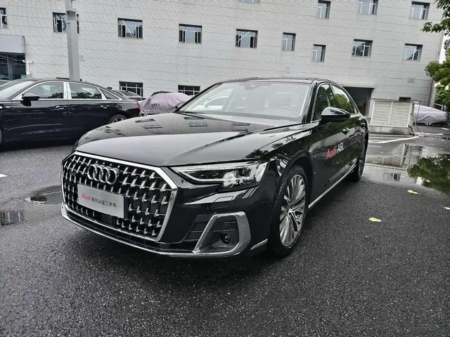 Audi A8 2024 Model A8L 50 TFSI quattro Executive