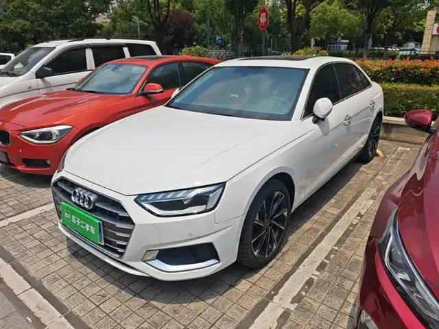 Audi A4L 2022 40 TFSI Luxury Elegance