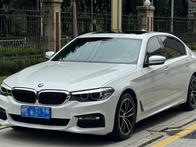 BMW 5 Series 2018 525Li M Sport Package