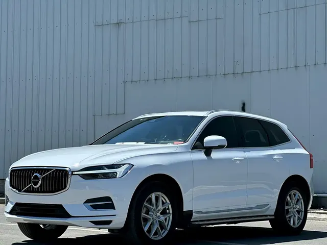 Volvo XC60 2021 T5 AWD Momentum