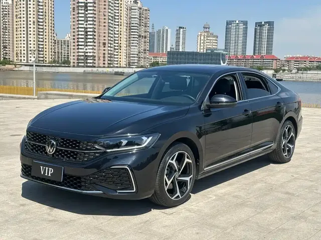 Volkswagen Passat 2024 330TSI Starlight Elite Edition