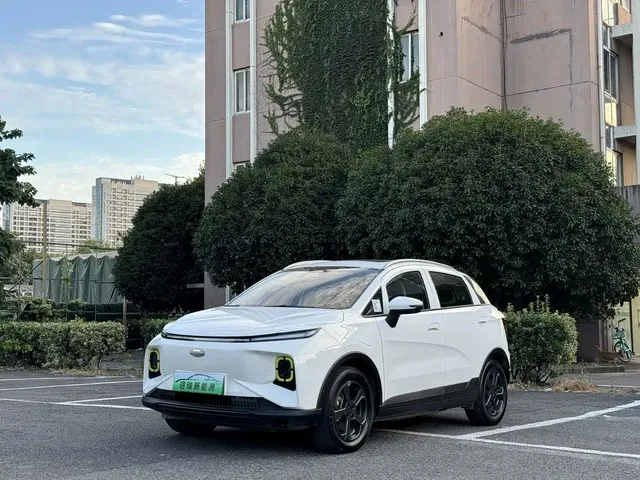 Geely Geometry E Firefly 2022 401KM Delicate Tiger 4-seater