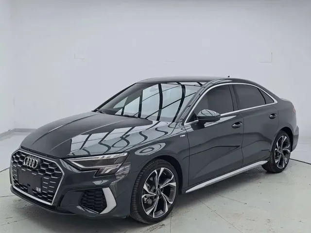 Audi A3 2023 Facelift A3L Limousine 35 TFSI Luxury Sport