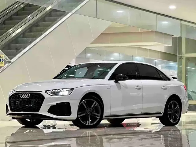 Audi A4L 2022 40 TFSI Luxury Dynamic