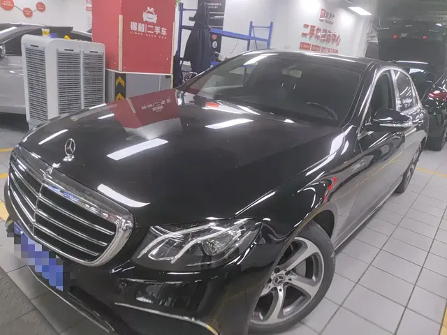 Mercedes-Benz E-Class 2019 E 300 L Fashion