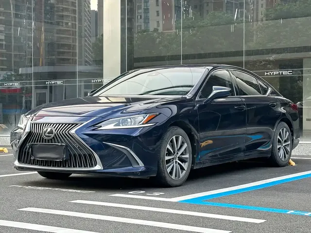 Lexus ES 2018 200 Excellence Edition China V
