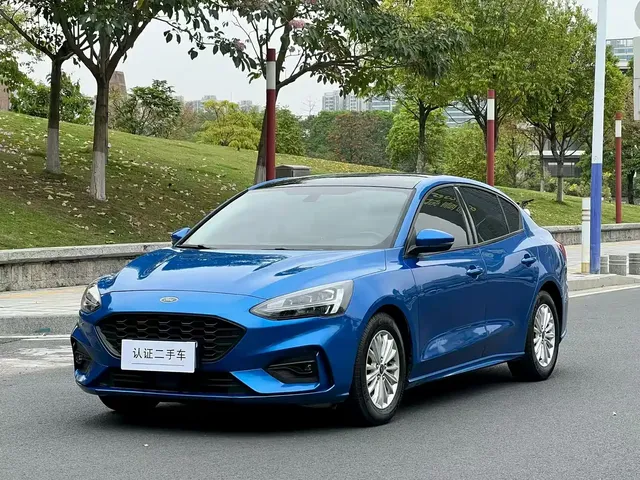 Ford Focus 2020 Sedan EcoBoost 180 Automatic Sharp Trend Type