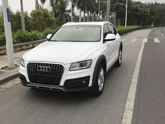 Audi Q5 2017 Plus 40 TFSI Technology
