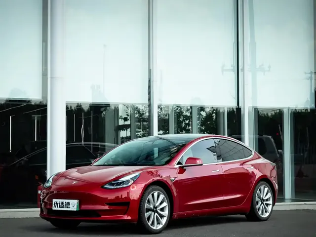 Tesla Model 3 2021 Standard Range Rear-Wheel Drive Upgrade