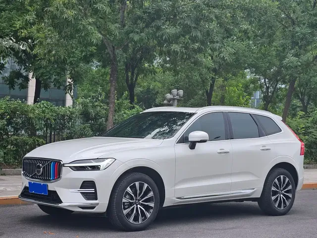Volvo XC60 2025 B5 AWD Smart Elite Luxury Edition