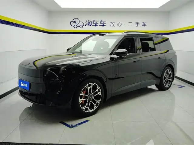 Lynk & Co 900 2025 1.5T Ultra
