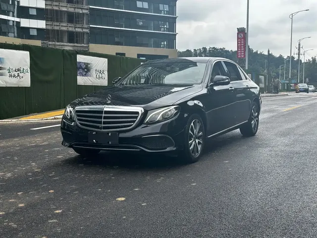 Mercedes-Benz E-Class 2019 E 300 L Fashion