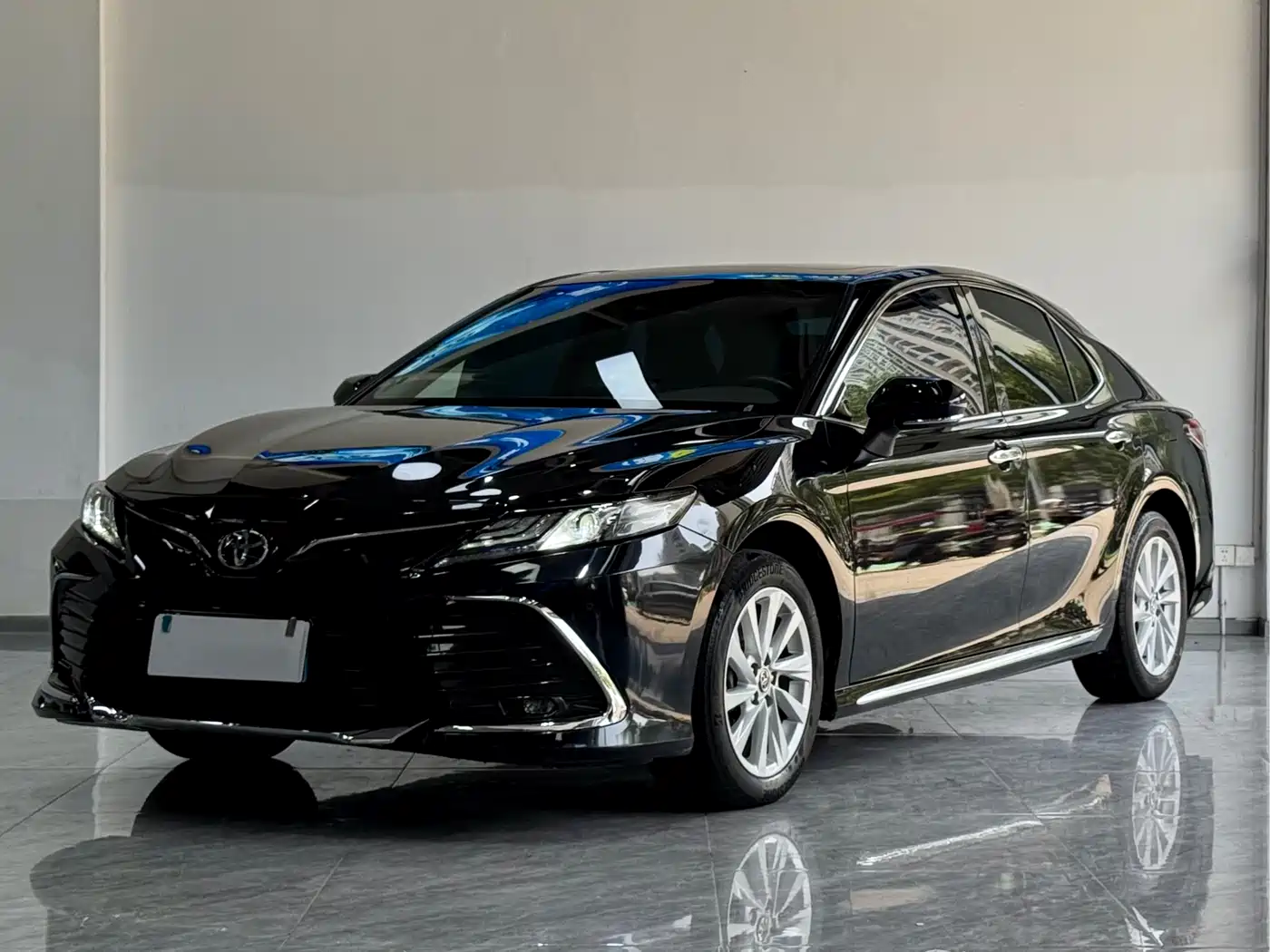 Toyota Camry 2023 2.0G Luxury Edition