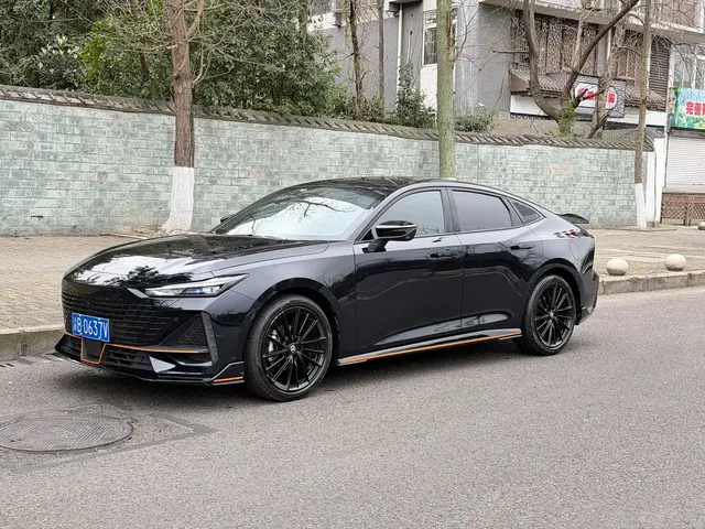 Changan UNI-V 2022 1.5T Sport Edition