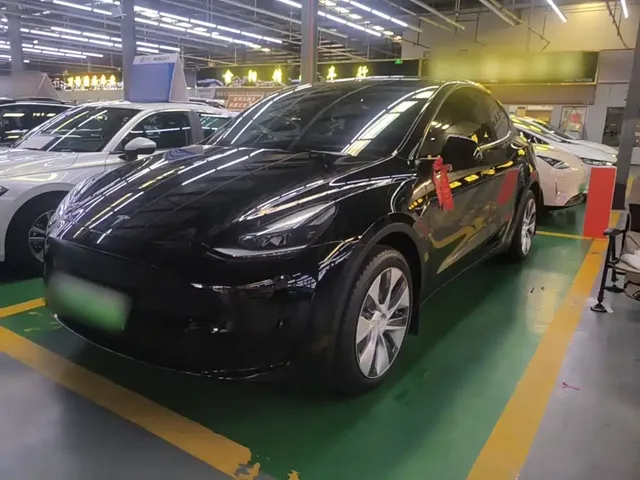 Tesla Model Y 2022 Facelift Rear-Wheel Drive Version
