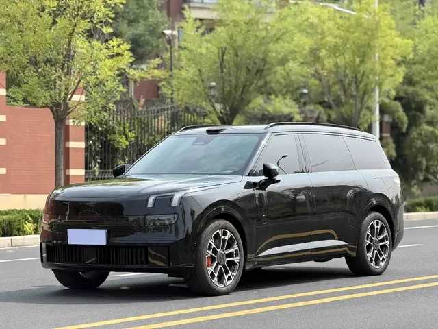 Lynk & Co 900 2025 2.0T Ultra