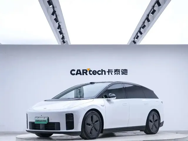 Li Auto i6 2025 2WD Base Model