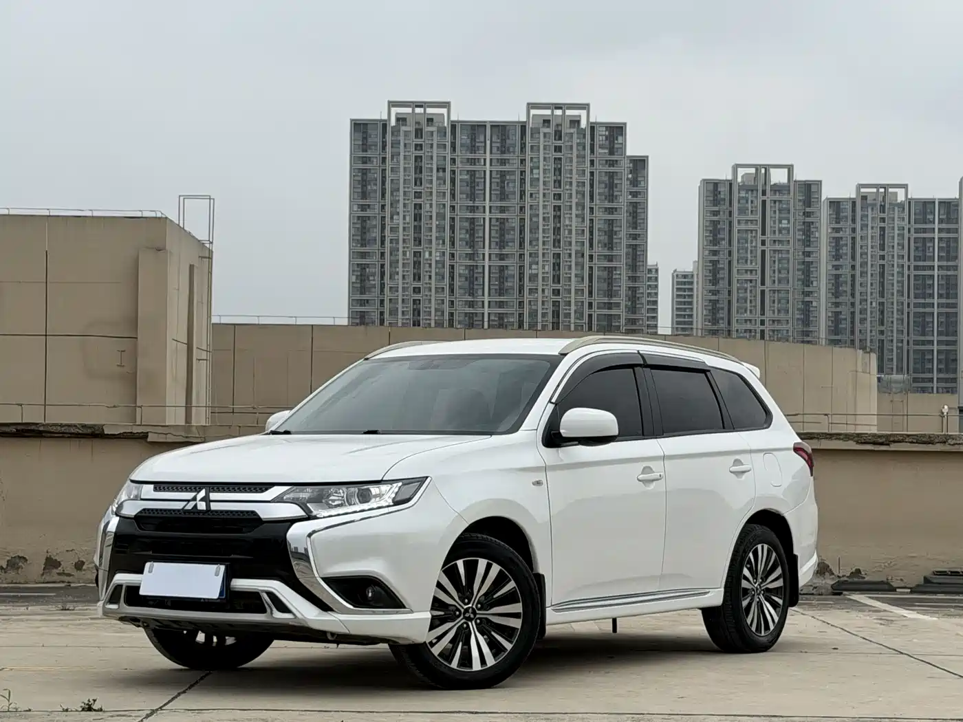 Mitsubishi Outlander 2021 Facelift 2.0L 2WD Comfort Edition 5-Seater