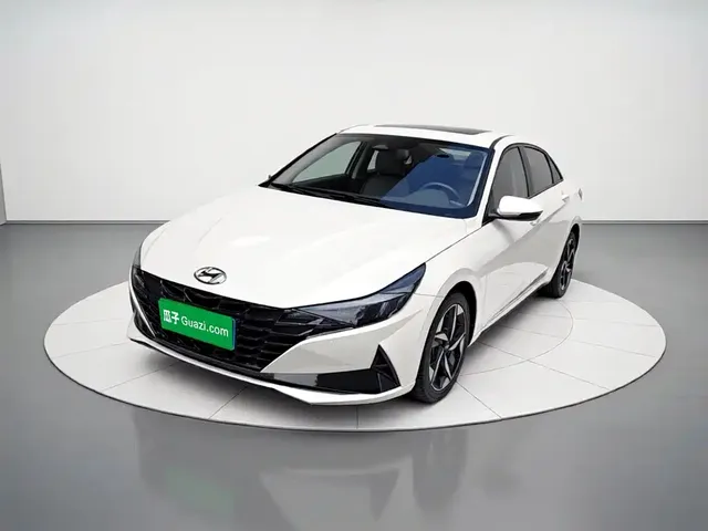 Hyundai Elantra 2022 1.5L CVT LUX Premium Edition
